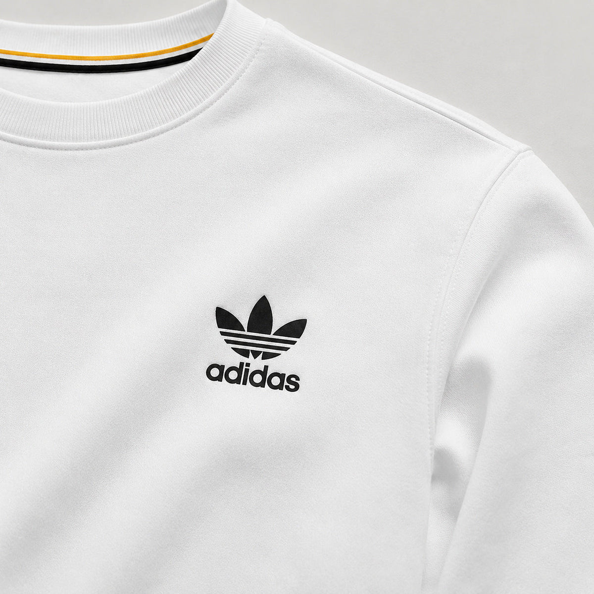 KELDEN men's classic white crewneck sweatshirt with black and gold contrast trim